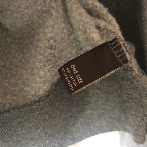 Bendel Girl Sweater - Picture 4 of 4